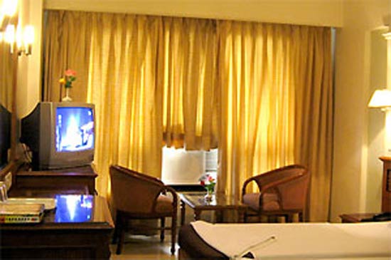 Hotel Dwaraka Thane